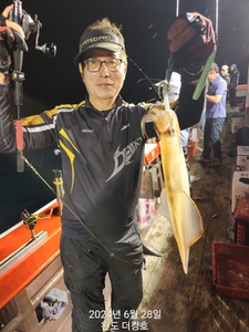 완도 더킹호 한치 다녀왔습니다. 선상낚시로 잡은 물고기 조황