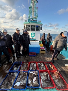 12/27 싸이즈 굿!! 점점 커지는 제주 심해 갑오징어 쏘니호 조황 선상낚시로 잡은 물고기 조황