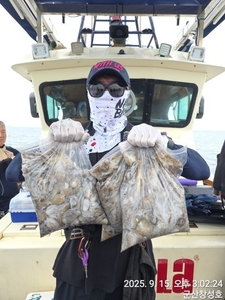 15일 군산창성호 주꾸미 굿굿 조황입니다. 선상낚시로 잡은 물고기 조황