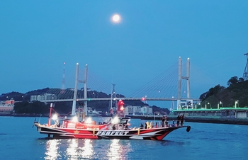 실시간 예약이 가능한 바다 위에 떠있는 여수 퍼펙트호  낚시 선박