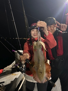 10월 9일 무늬오징어 팁런 1부. 2부 선상낚시로 잡은 물고기 조황