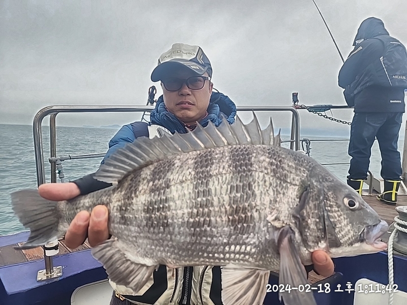 뉴패미리호의 조황일지 이미지 - 1