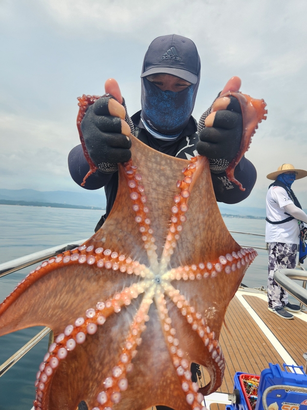 씨엔조이호의 조황일지 이미지 - 1