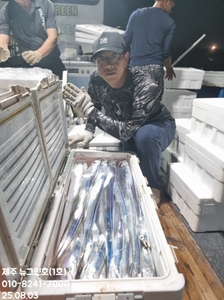 [[제주 뉴그린호(1호) 8월 2일 야간갈치 조황]] 선상낚시로 잡은 물고기 조황